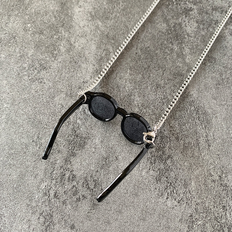 Eyeglasses Pendant